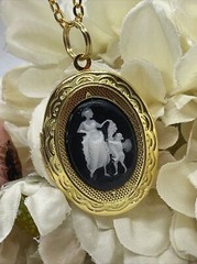 Maiden Cherub Angel Wedding jewelry Cameo Locket Pendant Necklace Gold Mom Gift