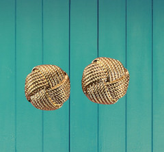 Nina Ricci Gold Textured Knotted Rope Shaped Women’s Vintage Earrings