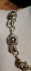 Vintage Gold Tone Rhinestone Floral Rose Link Necklace Choker – 15.5 inches