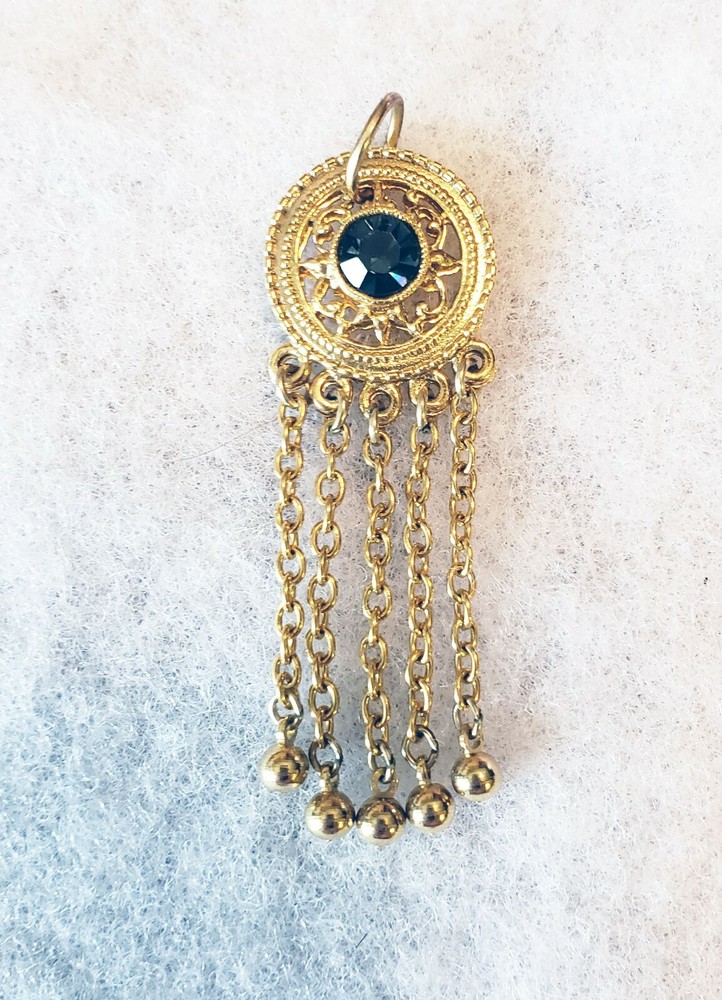 UNBRANDED GOLDTONE BLUE FACETED RHINESTONE FILIGREE DISC PENDANT NO CHAIN