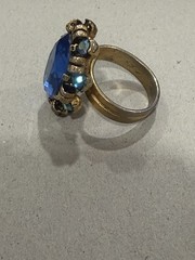 Vintage Uncas Blue Rhinestone Cocktail Ring Aurora Borealis Statement Ring