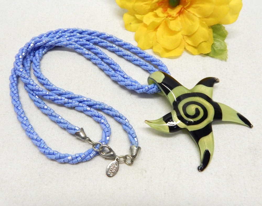 NOLAN MILLER TWISTED GLASS SEED BEAD NECKLACE WITH ART GLASS STAR PENDANT 36″
