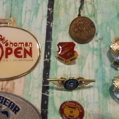 Hat Pin Lot 45 PC Jewelry Junk Drawer Pinback Button & Lapel & Hat Pin Lot