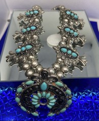 Elegant Vintage Silver Alloy Squash Blossom Statement Fleur De Lis Spider Faux