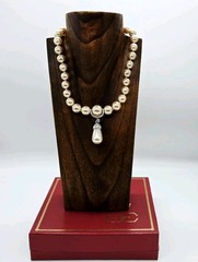 KJL Treasures of the Duchess Faux Pearl Necklace Crystal Drop Box Vintage 18 in