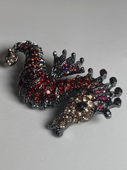 Red Rhinestone Seahorse Brooch Black Gunmetal Tone Crystal Ocean Nautical Pin