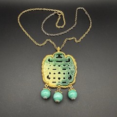Kenneth Lane KJL Faux Peking Jade Bead Dangle Pendant Asian Statement Necklace