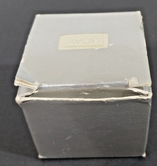 NOS Vintage 1985 Avon Genuine Cultured Pearl Ring Size 8 18K HGE Blue Velvet Box