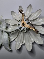 Vintage Enamel Daisy Brooch Pin With Green Stem 2.5″