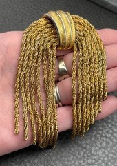Vintage 80s Huge Multi Strand Woven Chain Tassel Gold Tone Brooch Runway READ