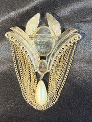 VTG Egyptian Revival Rhinestone & Pearl Statement Brooch Gold Tone Chains 3.5 In