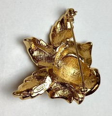 Vintage Gold-Tone & Clear Rhinestone Rose Floral Brooch 1.75″ x 1.5″ Inches