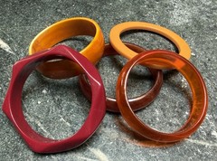 Lot of 5 Vintage 1970’s Lucite Bracelets – Orange, Red, Brown
