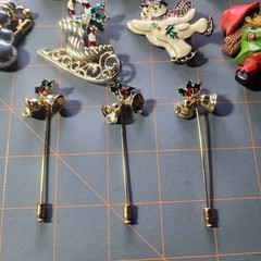 Vintage Christmas Holiday Pin Brooch Lot Enamel Rhinestone Snowman Tree…