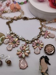 S547 Vtg Pink Jewelry Lot Avon Bracelet Seahorse Brooch Necklace Cross