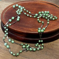 Lovely Vintage Necklace With Tiny Green Swirl Lucite Wire Linked Beads, Long.