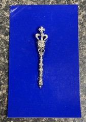 Vintage Norfolk, VA Historic Mace Brooch Pin 3-1/8″and 16 Page Booklet