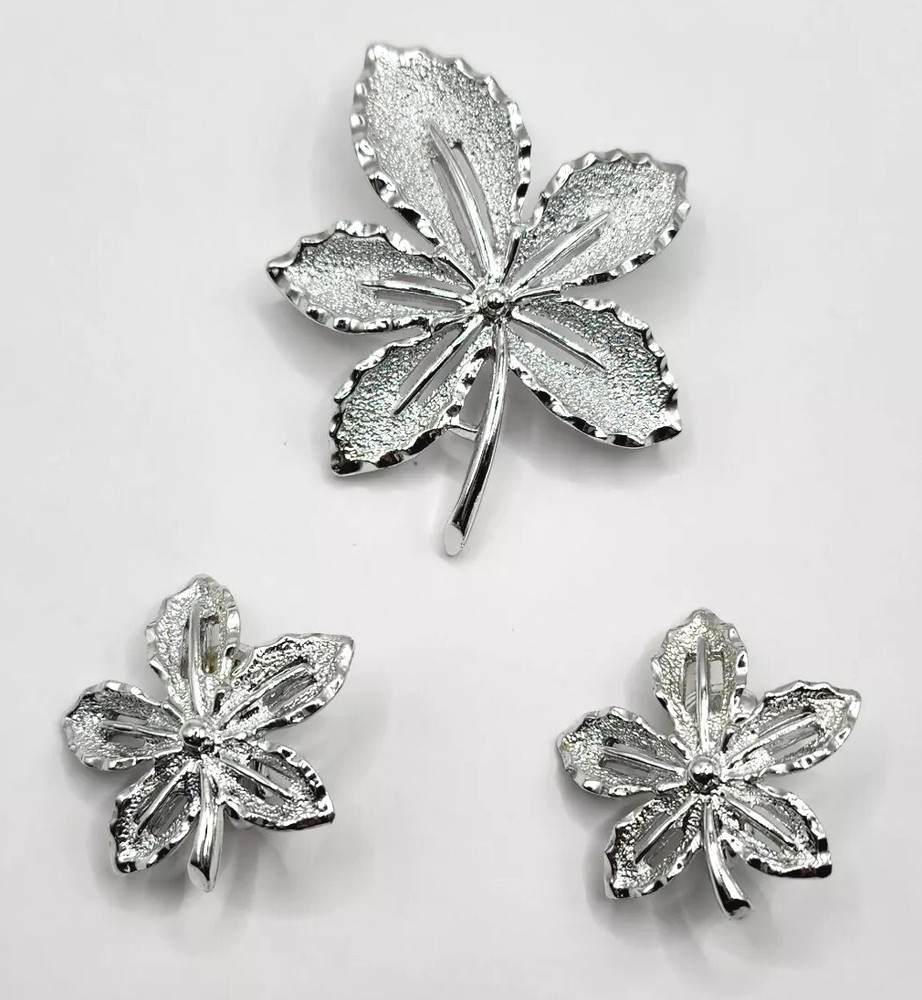 Vintage Sarah Coventry Brooch & Clip-on Earrings Silver Tone Set Ivy Leaf