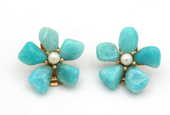 Vintage Swoboda Turquoise & Pearl GoldTone Flower Clip On Earrings