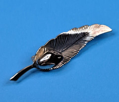 Smooth And Textured Silver Tone Leaf Fashion Brooch Lapel Pin Dark Stone