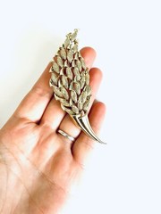 VTG Estate Find Francois Coro Gold Tone Large Leaf Shape Signed Brooch 3.5”H