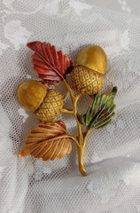 Vintage 2 TONA Fall Autumn Leaves Acorns Brooches – Colorful