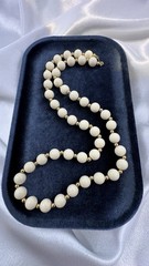 Vintage Crown TRIFARI Cream Color Beads W/ Trifarium Gold Tone Spacers Necklace