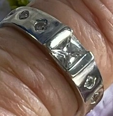 Sterling Silver 0.925 Estate WHITE Quartz 3/16″ BAND RING size 7