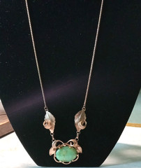 Vintage JJJ Green stone & 1/20 12K GF Gold Filled 18″ Necklace