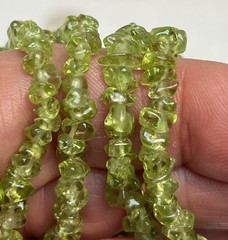 Vintage Peridot Small Chip Necklace 32” No Clasp