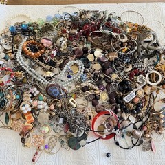 9 Pounds Of Mystery Jewelry! Vintage To Modern Lot of Wearable, Craft