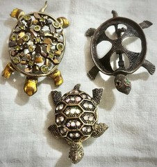 Vintage Turtle Brooch Lot Liz Claiborne LC Rhinestone Figural Pins Antique Brass