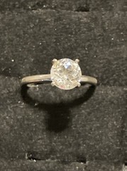 UNCAS SILVER TONE 1950’s VINTAGE GLASS SOLITAIRE RING