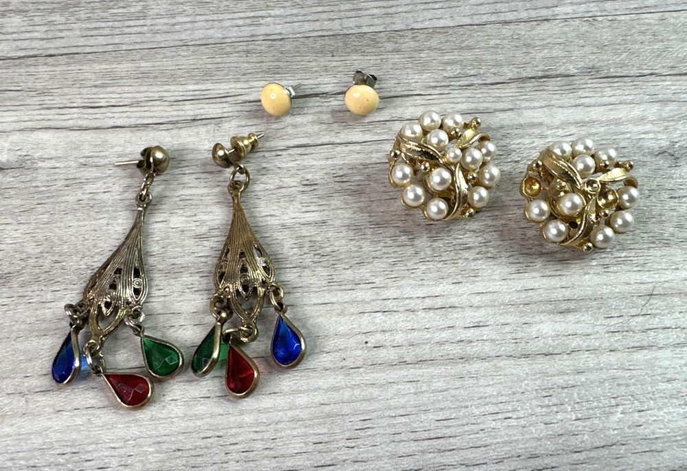Vintage Lot Of 3 Various Earrings Unbranded & Lisner