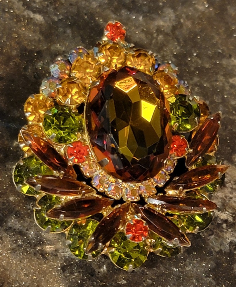 Vintage MCM Juliana Goldtone Autumn Topaz Heliotrope Rhinestone Brooch Pendant