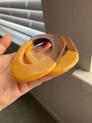 Set Of 2 Rare Vintage Irregular Shape Carved Laminated Bakelite Bangle Bracelets