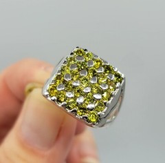 Vtg Sz 7 Ring Green Cubic Zirconia High-end Unique Fashion Jewelry Beauty Glam