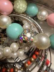5 Lb Lot Fashion Costume Beaded Bracelets Vintage Mod Boho Glass Lucite Acrylic