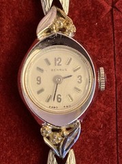 Vintage Benrus Women’s Watch Diamond AccentsStretch Windup RUNS 2490 550 Ladies