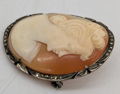 800 Silver Carved Shell Cameo Pin Brooch w/ Marcasite Antique 4.5cm x 3.5cm