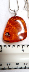 VINTAGE STERLING SILVER GENUINE BALTIC AMBER PENDANT NECKLACE