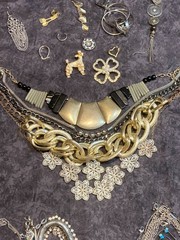 3 LB JEWELRY TREASURE HUNT Gold & Silver Tone, Rhinestones UNSEARCHED & UNTESTED