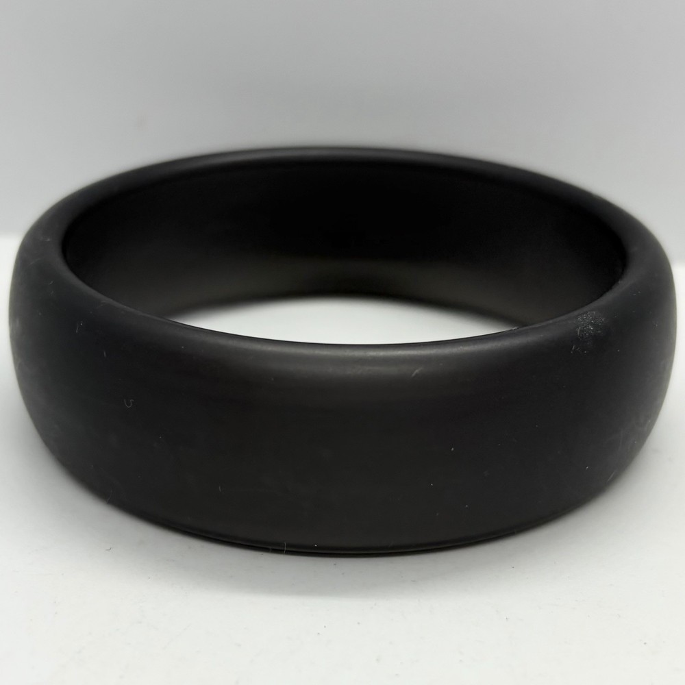 Vtg Matte Black Semi-Translucent Lucite Chunky Bangle Bracelet Round 8.5 in