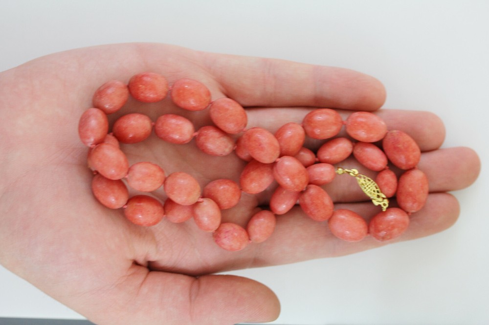 VINTAGE PINK NATURAL STONE OVAL BEAD NECKLACE FINEST GRADUATED 40’S RETRO