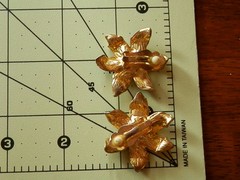 Beautiful Vintage Enamel Flower Earrings 595E