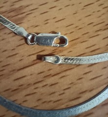 Vtg 925 Italy Sterling Silver 2.5 mm Herringbone Chain Link 22 in Necklace