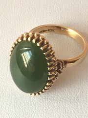 VINTAGE 10K YELLOW GOLD BIG OVAL GREEN NEPHRITE JADE JADEITE RING SOLID HEAVY