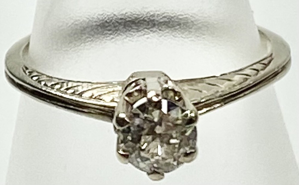 ART DECO 14K .34CT VINTAGE RETRO DIAMOND ENGAGEMENT RING (C325B)