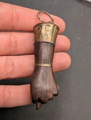 Vintage Carved Wood Figa Hand Mano Fist Protection Lucky Talisman Charm Pendant