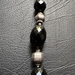 Vintage 48cm long Onyx & Hallmarked 925 Sterling Silver statement necklace 73g